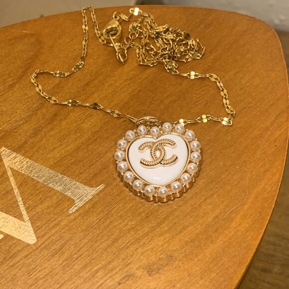 Gucci Necklace - Picture 2 of 10